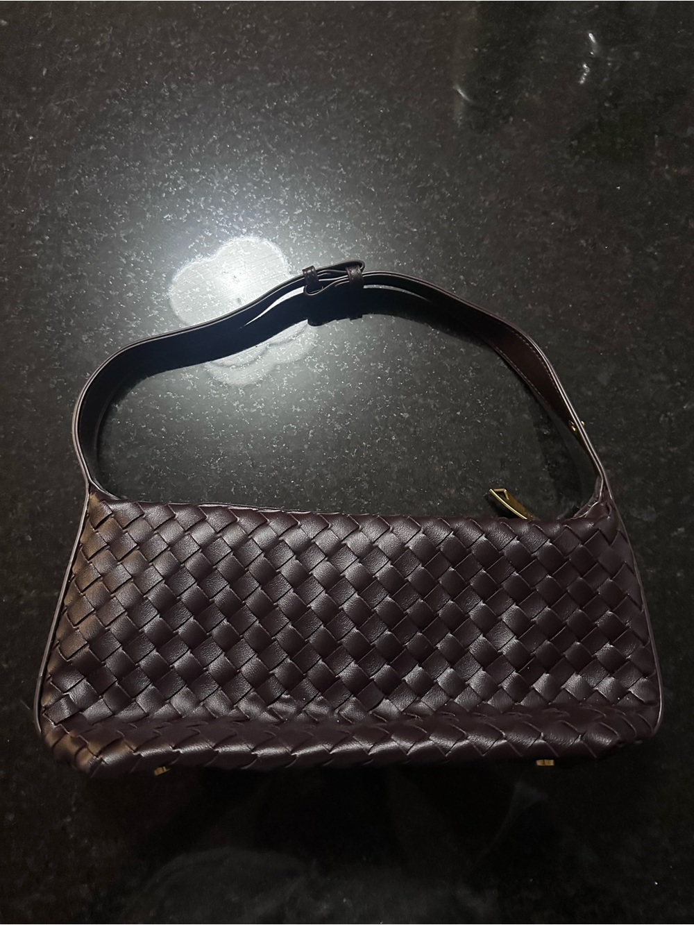 Woven Shoulder Bag in Dark Brown - Classic Women's Handbag